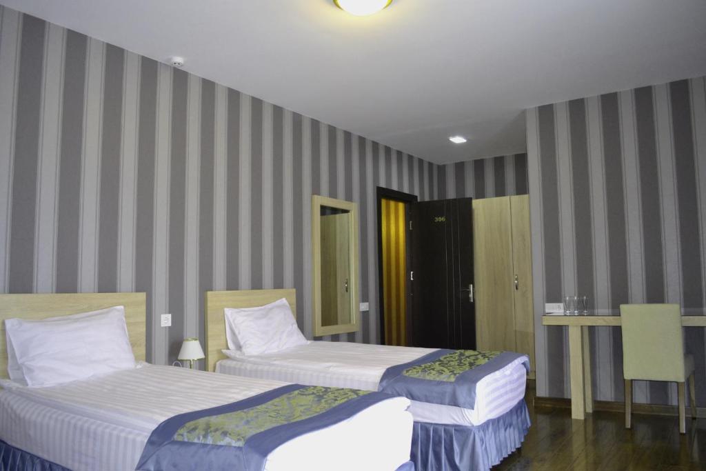 Edelweiss Hotel room 4